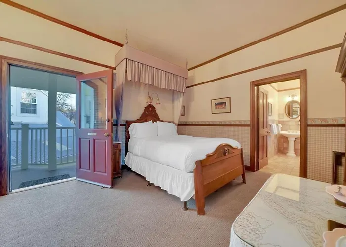 Romantic Victorian Getaway The Fox