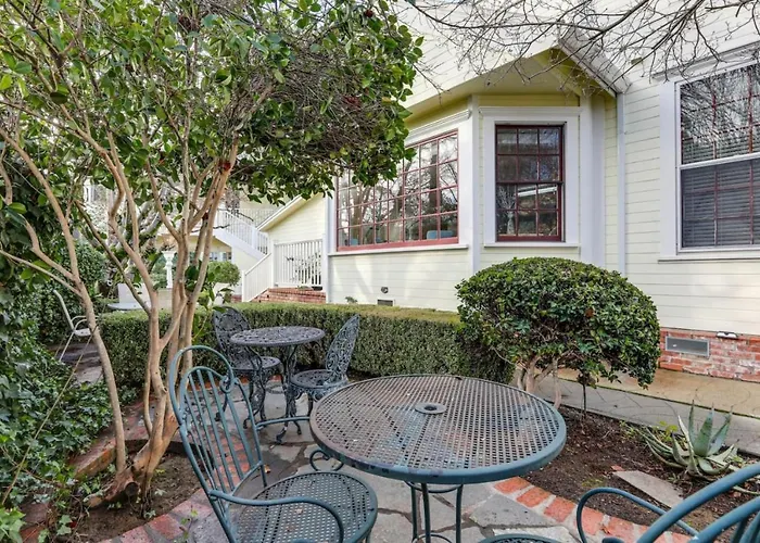 Romantic Victorian Getaway The Hideaway